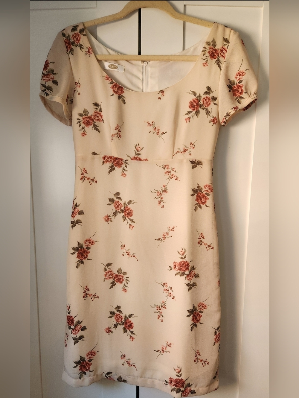 90s Cream Floral Scoop-Neck Dress